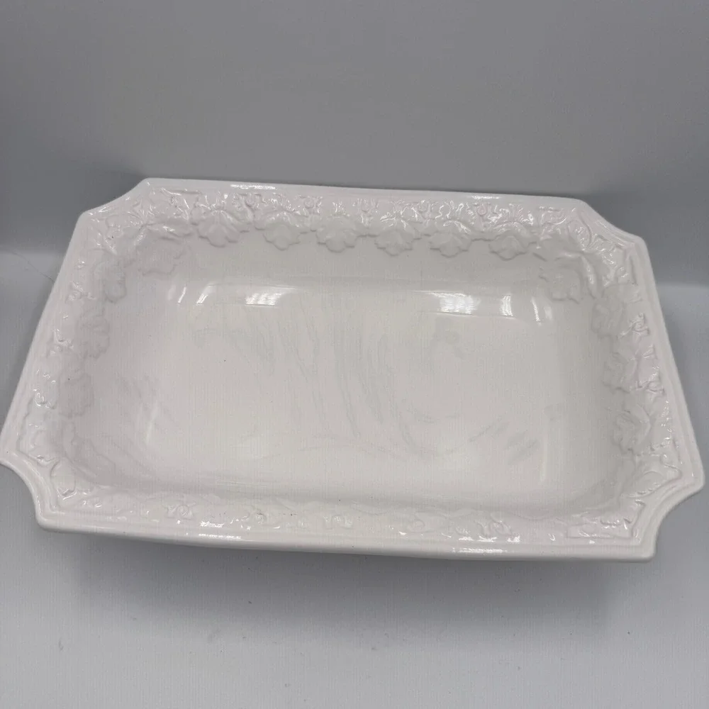 White Ceramic Rectangular Serving Dish Grape Leaf Border‎ 14 Inch Italy
